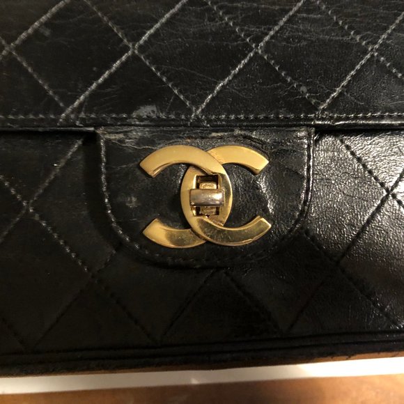 ♥ SOLD-Authentic Rare Vintage Black Chanel Bag - Picture 2 of 16